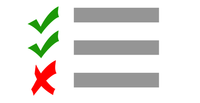 Zeigt eine Checkliste mit zwei grünen haken und einem roten X zeigen